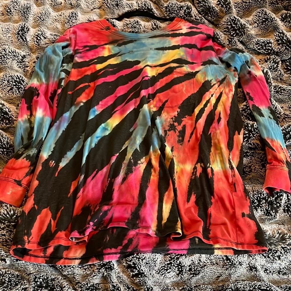 Womens long sleeve shirt